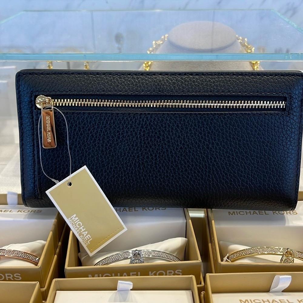 Michael Kors Reed Large Bifold Pebbled Leather Snap Wallet Card Case
Black
NWT - Picture 6 of 16